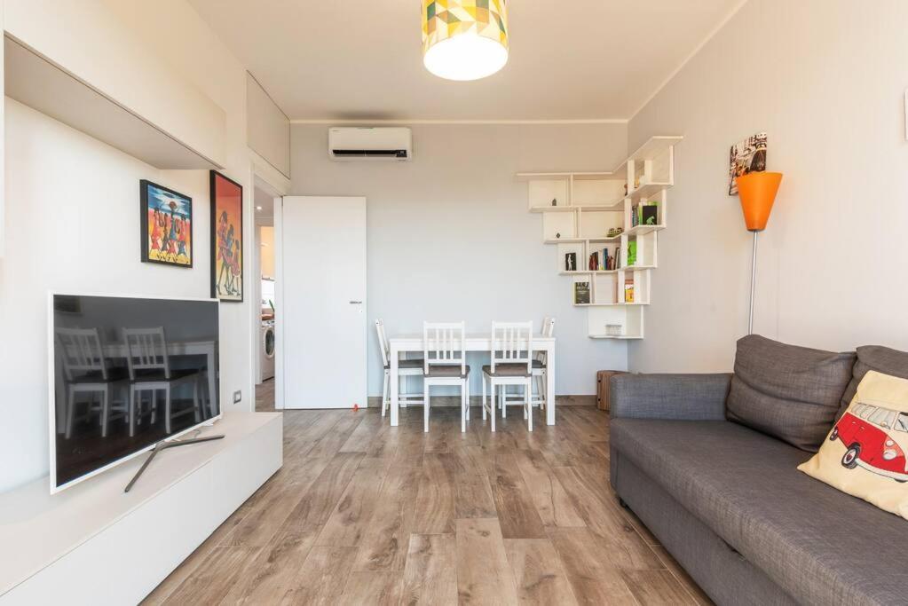 Il Bilocale In Caterina Da Forli Apartment - Milan — Foto 3